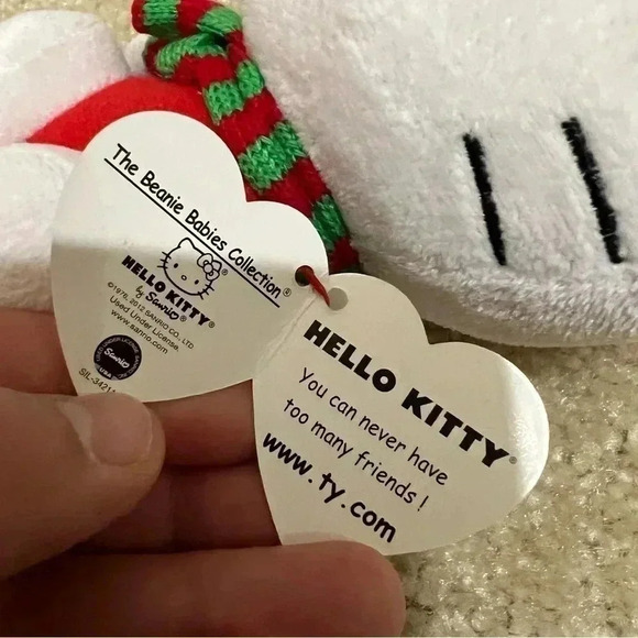 Ty Beanie Baby Hello Kitty RED OUTFIT Winter Red & Green Christmas Scarf 6" - Picture 7 of 9